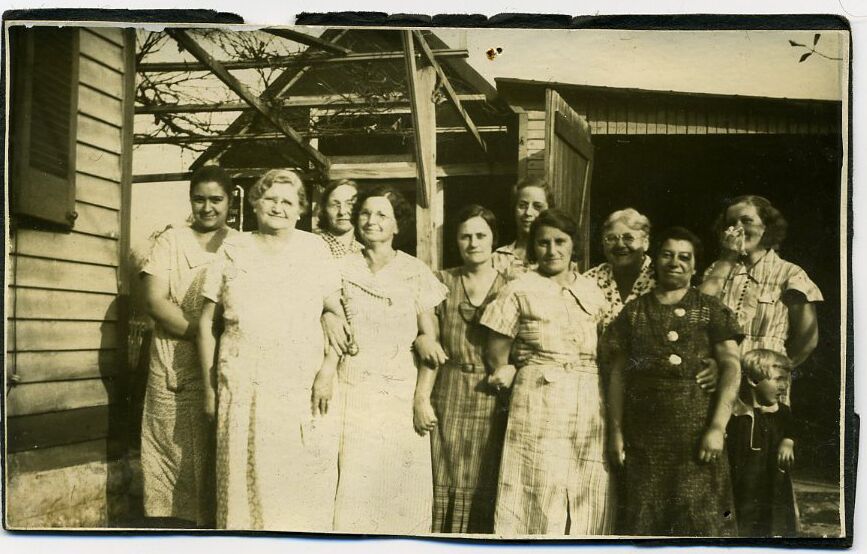 1934 photo of Bingo committee